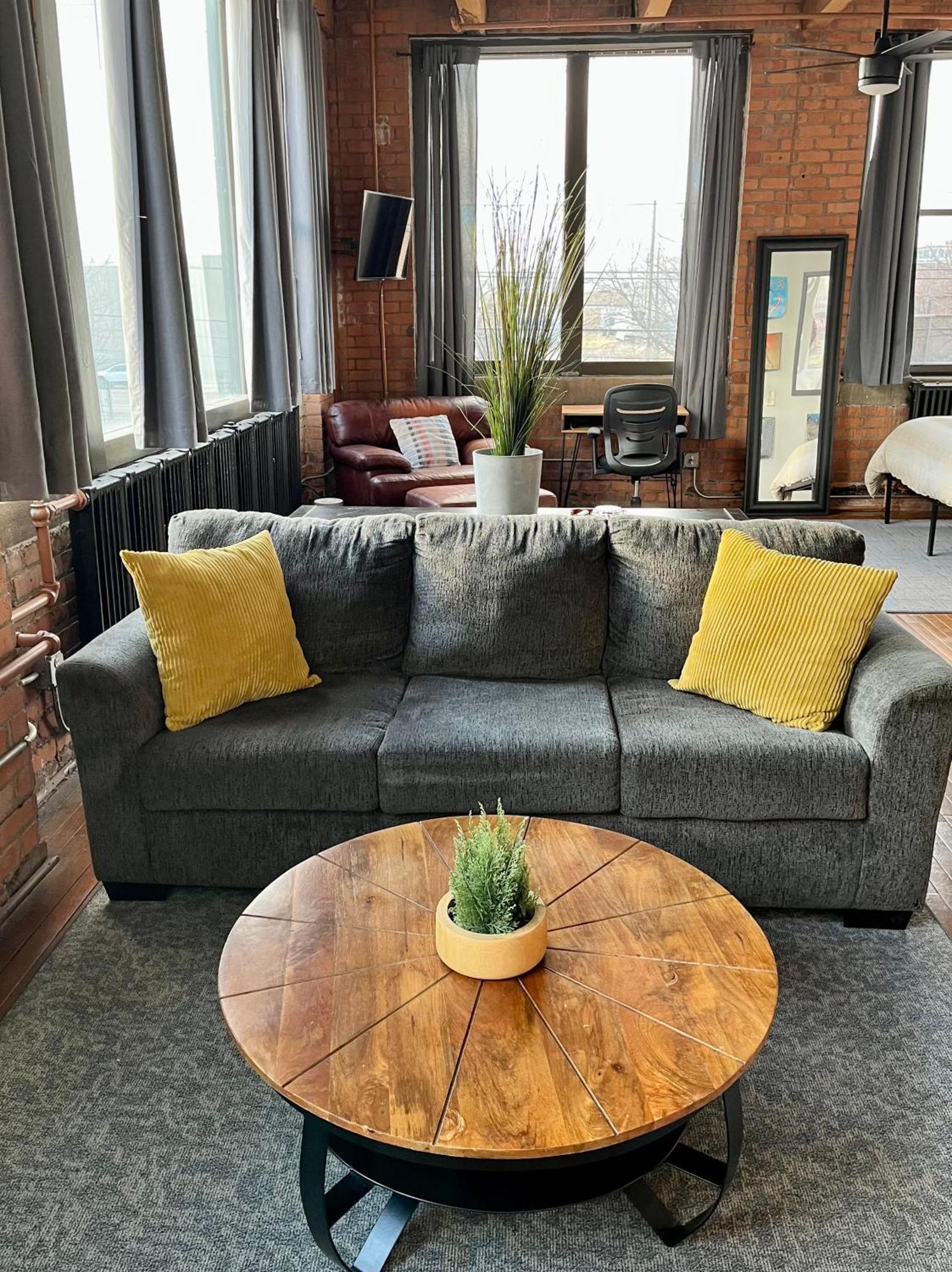420 Friendly King Downtown Loft Free Parking & Wifi * Détroit
